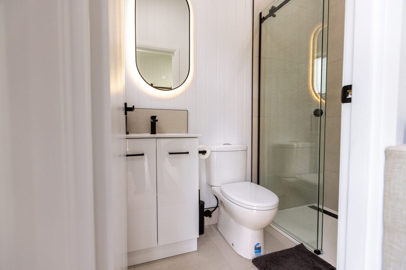The Panarama bathroom viewed from the bedroom doorway